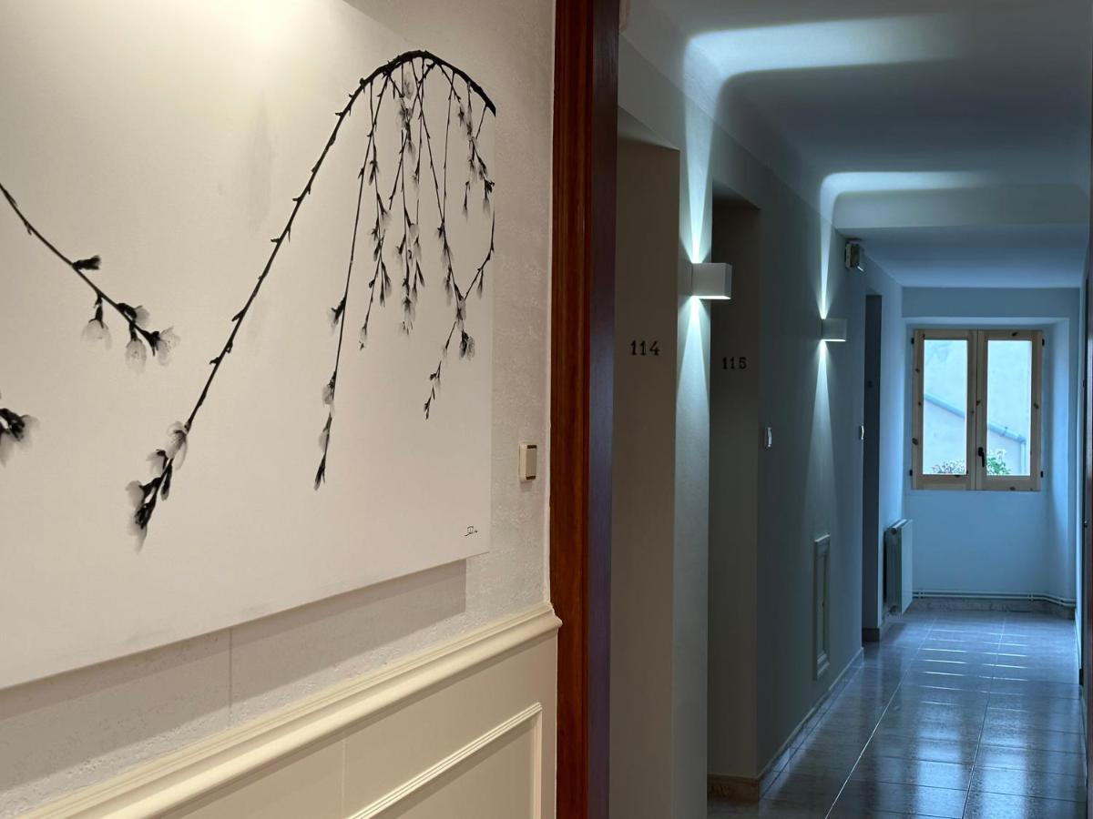 Hostal Bonavista Cervera  Buitenkant foto