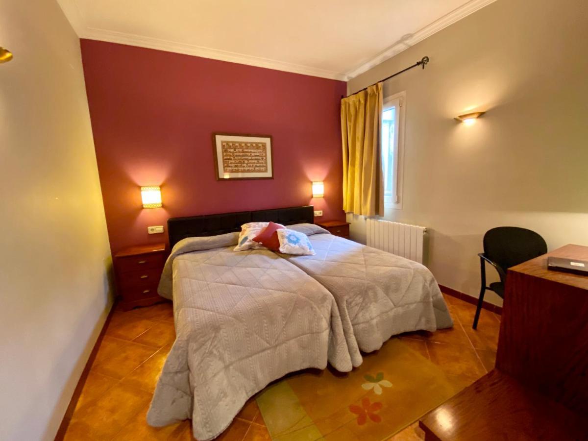 Hostal Bonavista Cervera  Buitenkant foto